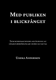 Omslagsbild för Med publiken i blickfånget